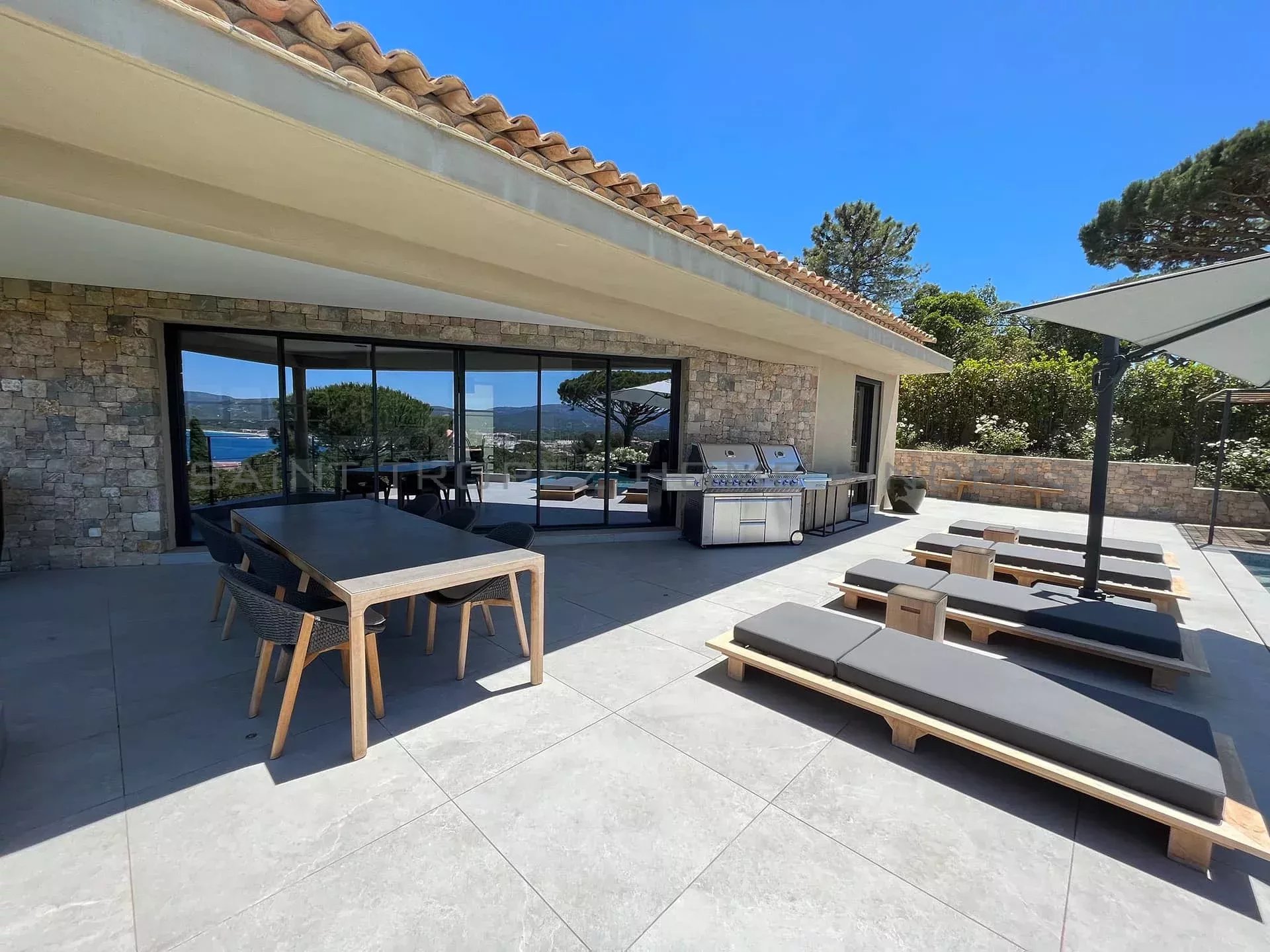 STHF5358-23 Wonderful newbuilt villa with sea view - ST TROPEZ HOME FINDERS