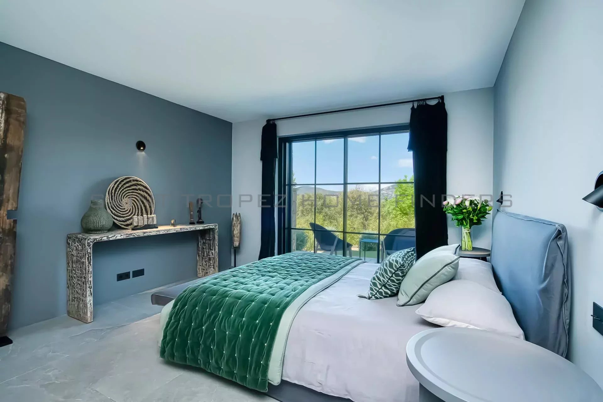 STHF5358-23 Wonderful newbuilt villa with sea view - ST TROPEZ HOME FINDERS