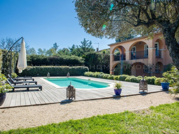 Provencal villa close to the center of town St Tropez Home Finders