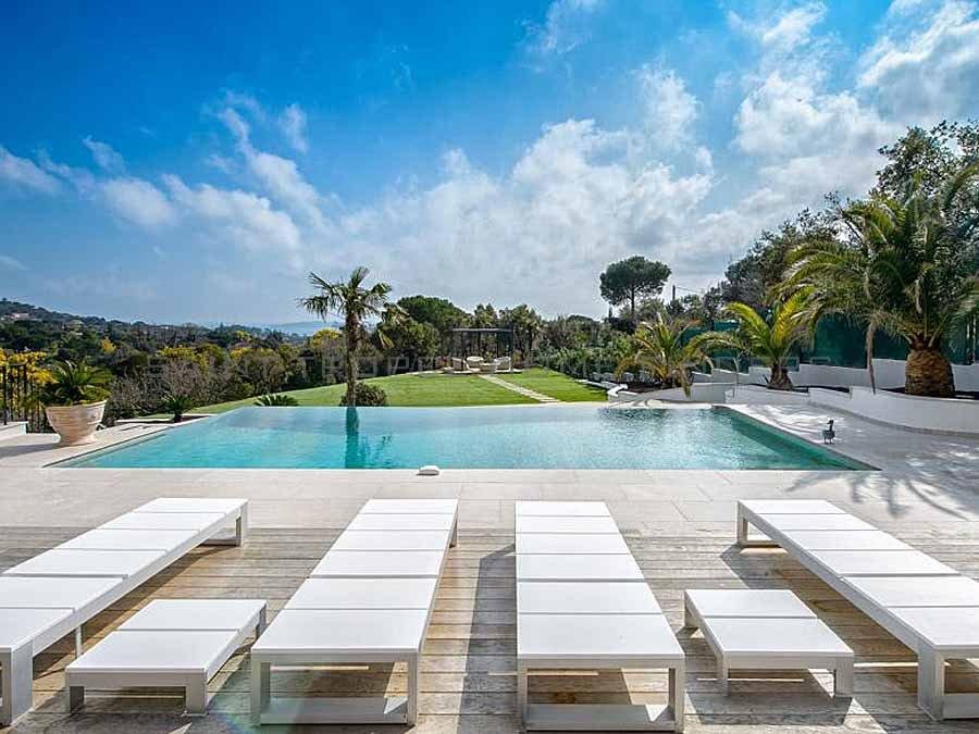  Fantastische Villa - ST TROPEZ HOME FINDERS