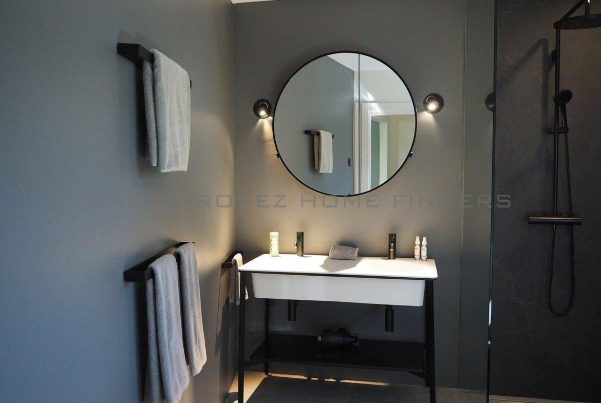  Wonderful newbuilt villa with sea view - ST TROPEZ HOME FINDERS