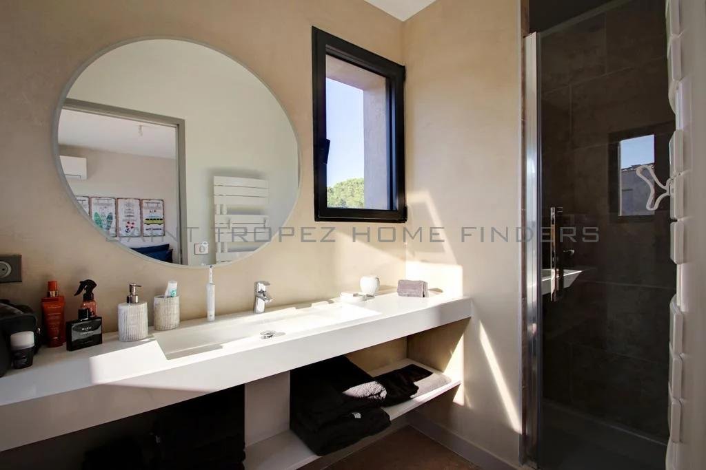 STHF5364 Newbuilt villa in walking distance to the beach - ST TROPEZ HOME FINDERS