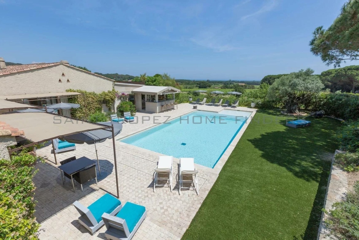  Belle villa avec vue mer à la campagne - ST TROPEZ HOME FINDERS