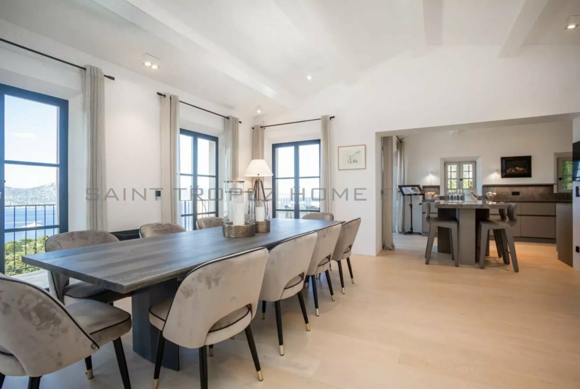  Villa moderne neuve avec vue mer panoramique - ST TROPEZ HOME FINDERS