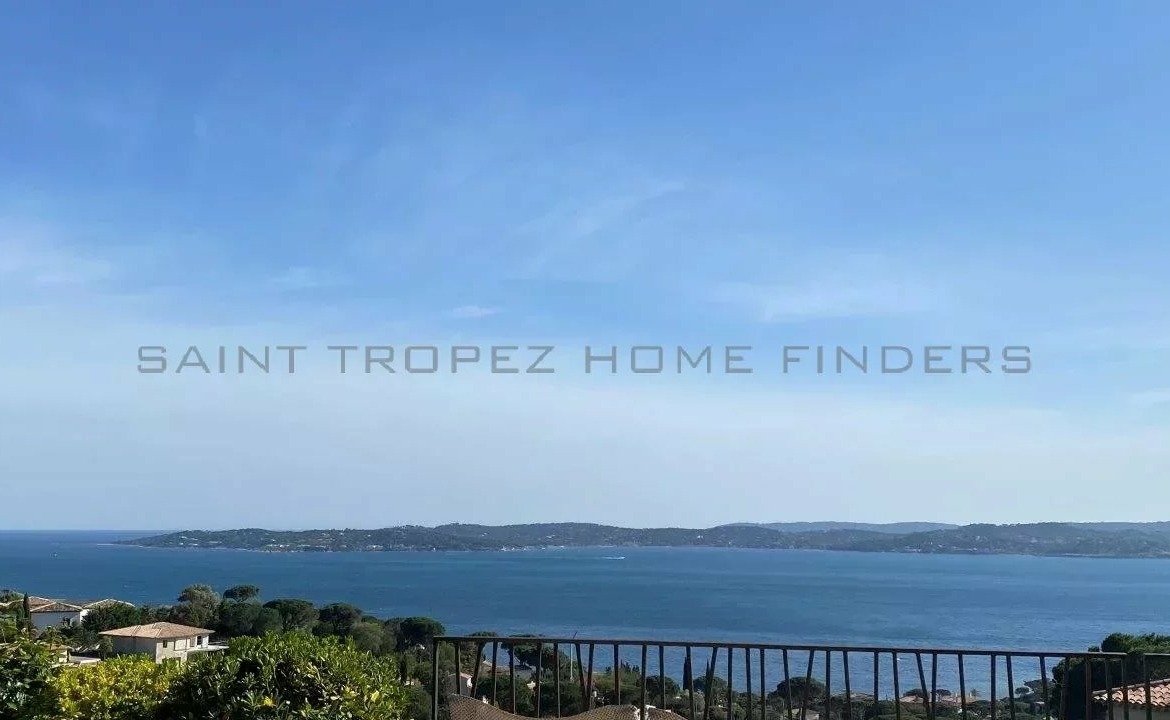  Superbe villa avec vue mer - ST TROPEZ HOME FINDERS