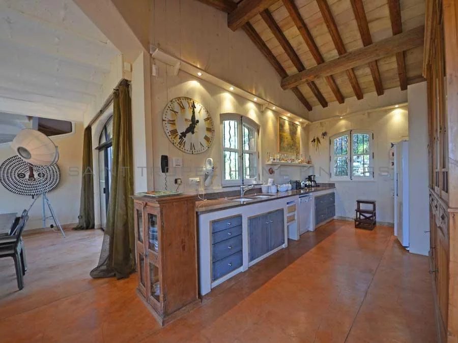  Meerblick nahe Place des Lices - ST TROPEZ HOME FINDERS