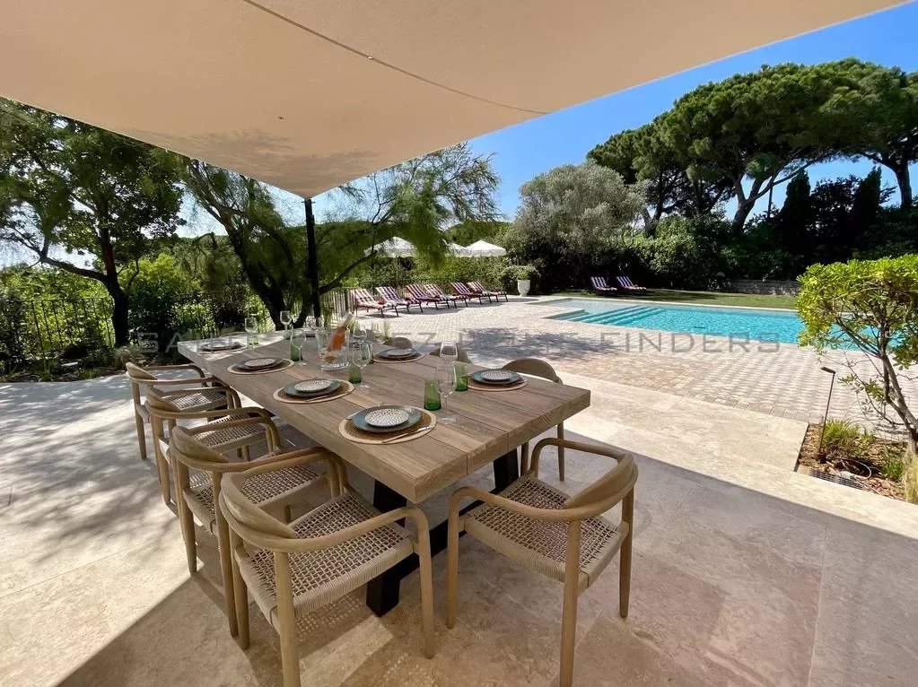 Nice villa with sea view in the countryside - ST TROPEZ HOME FINDERS