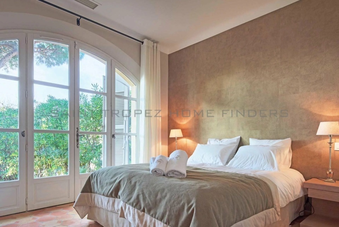  Exclusiv: Villa Mit High-end Ausstattung - ST TROPEZ HOME FINDERS