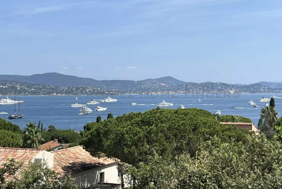  Magnifique villa avec vue mer - ST TROPEZ HOME FINDERS