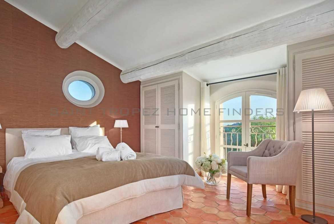  Exclusivité: Villa Avec Prestations Haut De Gamme - ST TROPEZ HOME FINDERS