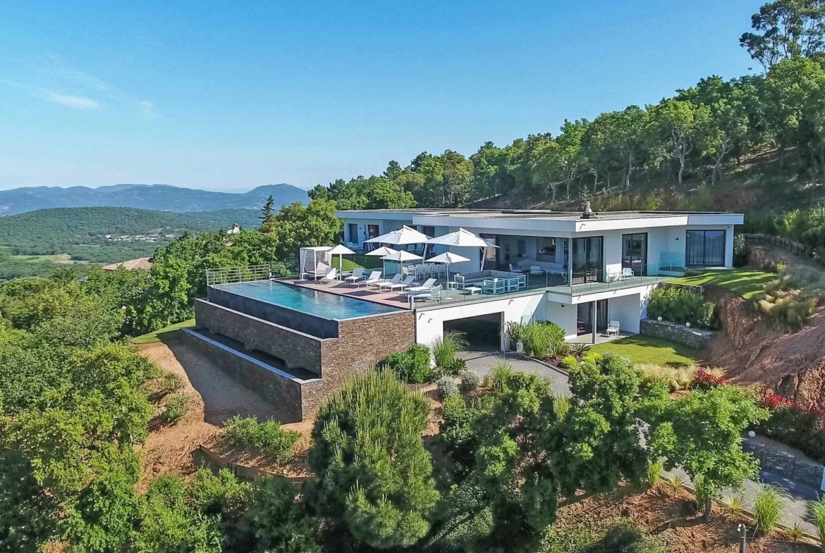  Villa neuve avec vue mer panoramique - ST TROPEZ HOME FINDERS