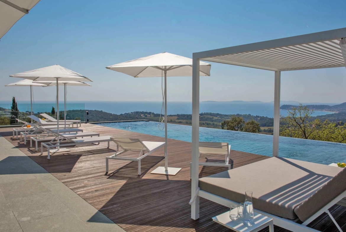  Villa neuve avec vue mer panoramique - ST TROPEZ HOME FINDERS