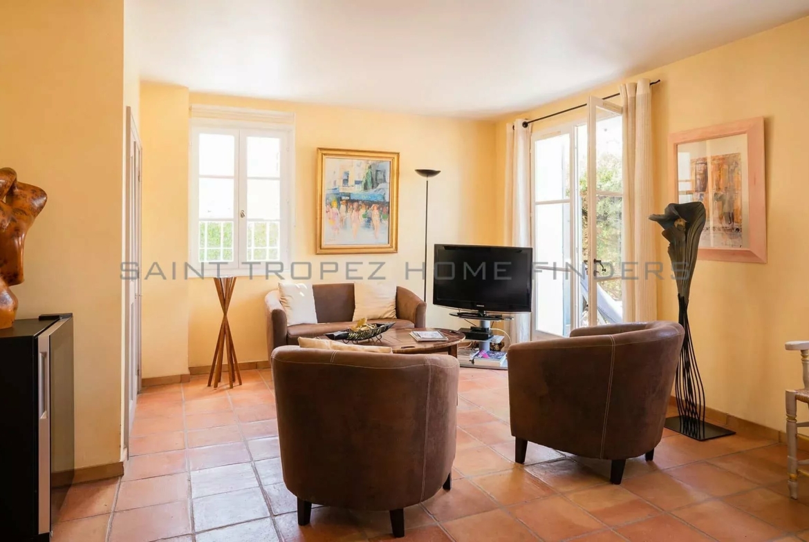  Maison à pied de la Place des Lices - ST TROPEZ HOME FINDERS