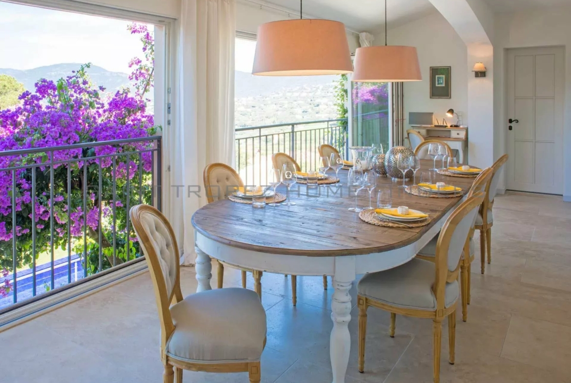  Propriété de charme avec beaucoup de cachet - ST TROPEZ HOME FINDERS