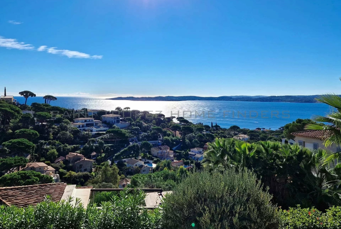  Superbe villa avec vue mer - ST TROPEZ HOME FINDERS