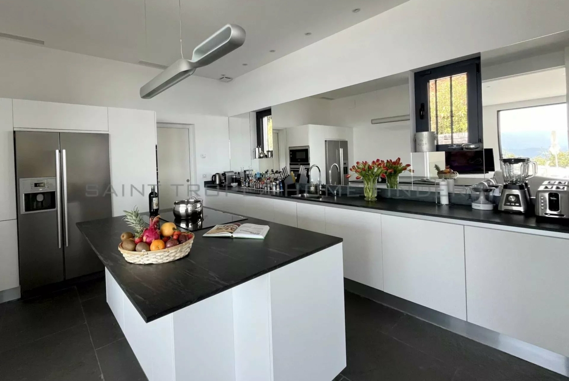  Contemporary villa with panoramic sea view - ST TROPEZ HOME FINDERS