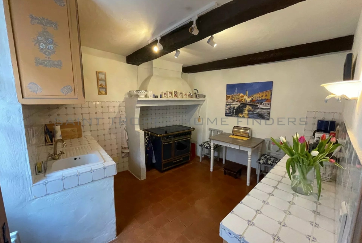  GASSIN VILLAGE – HOUSE WITH TERRACE WITH PANORAMIC VIEW - ST TROPEZ HOME FINDERS