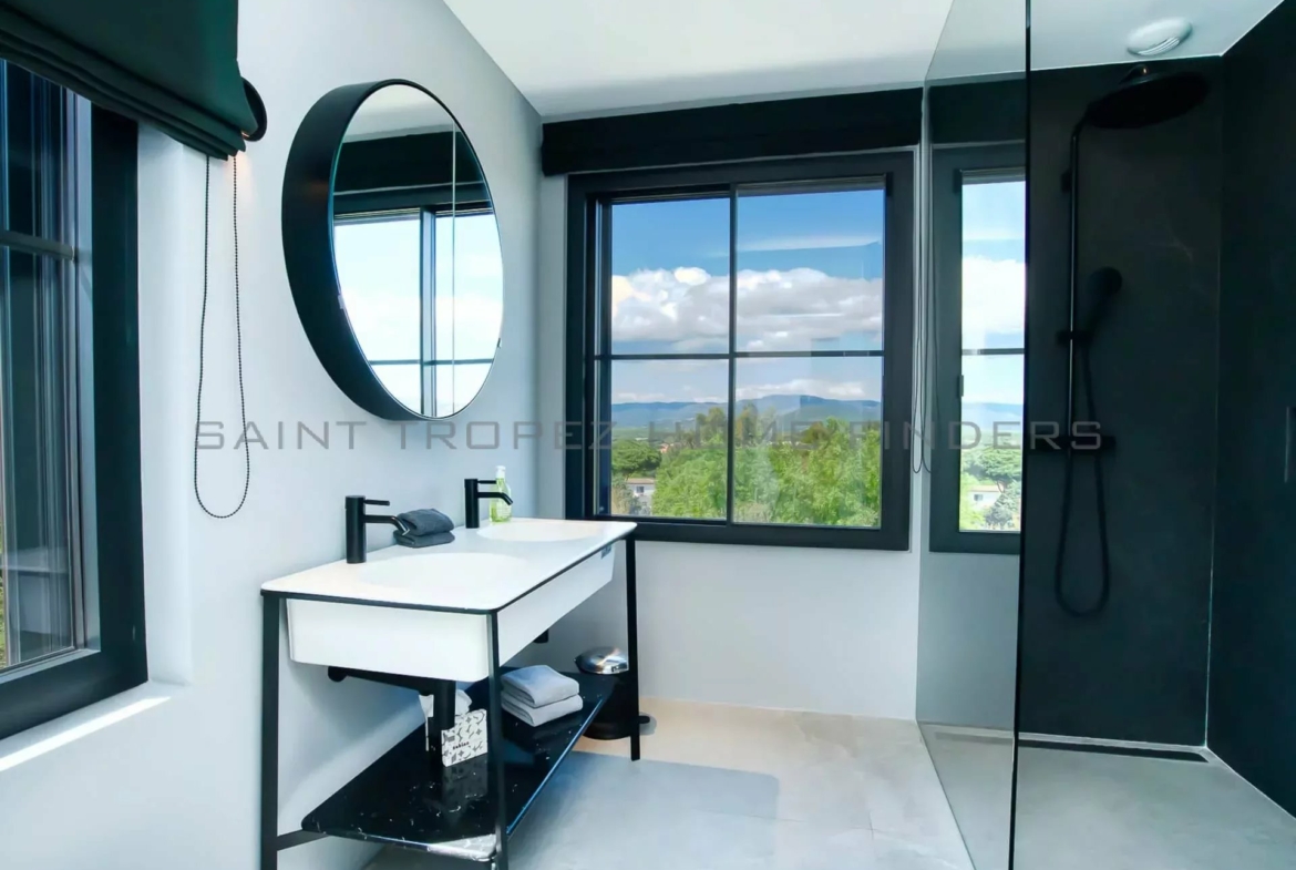  Wonderful newbuilt villa with sea view - ST TROPEZ HOME FINDERS