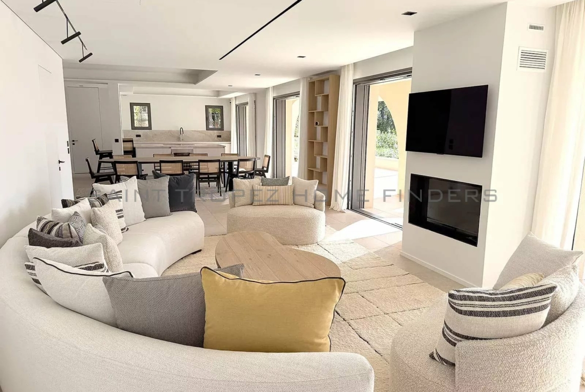  For sale: Villa with sea view in Gassin village - ST TROPEZ HOME FINDERS