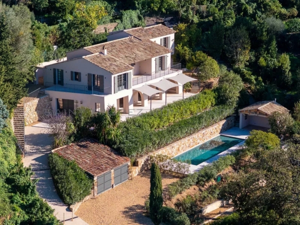 Zu verkaufen Villa mit Meerblick im Dorf Gassin St Tropez Home Finders