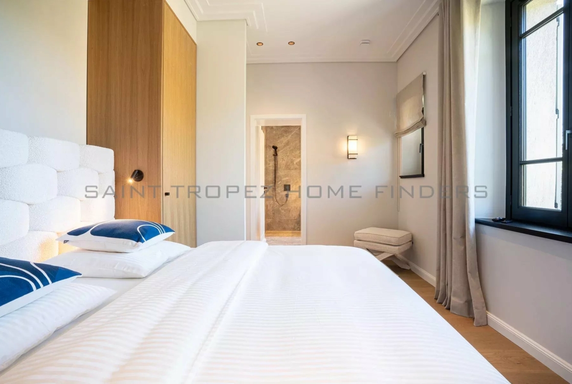  A vendre Villa Saint Tropez centre - ST TROPEZ HOME FINDERS