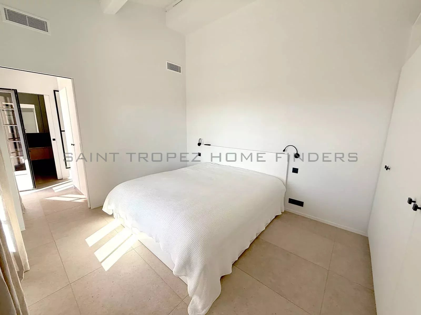  For sale: Villa with sea view in Gassin village - ST TROPEZ HOME FINDERS