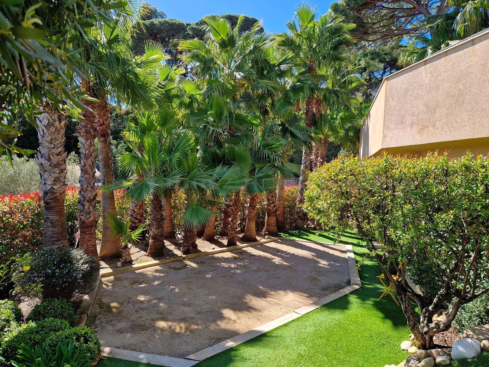  Wonderful villa with sea view - ST TROPEZ HOME FINDERS