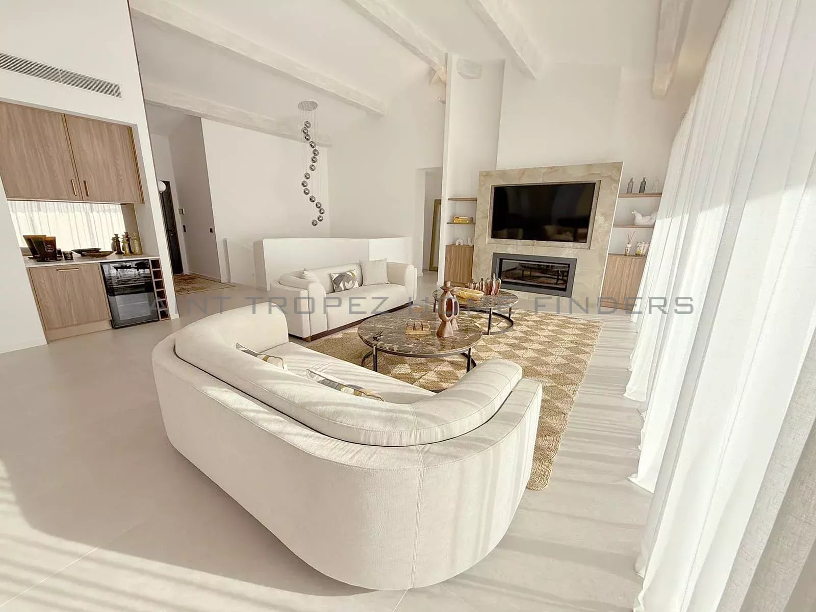  Unique Property with sea view - ST TROPEZ HOME FINDERS