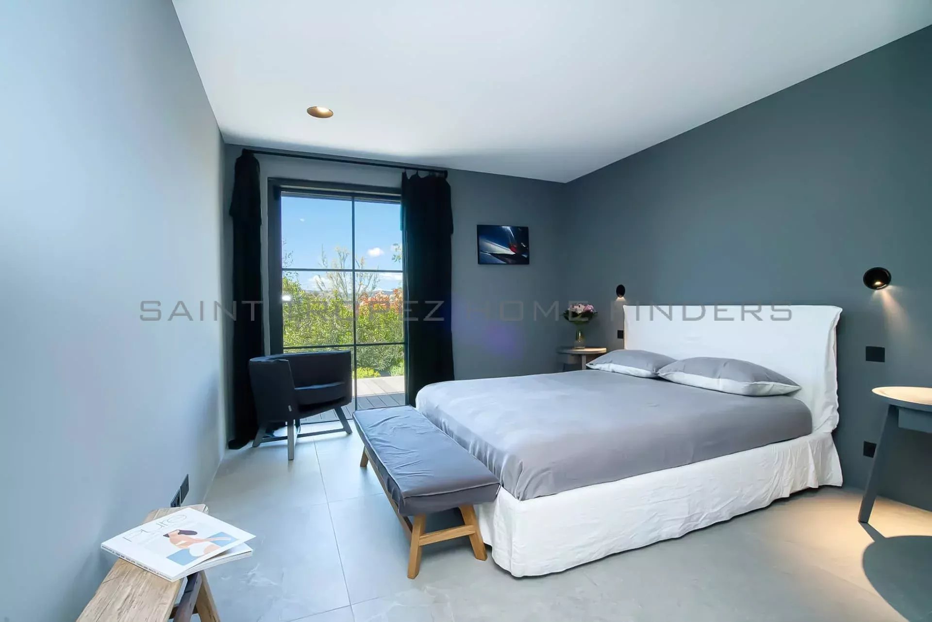 STHF5358-21 Superbe villa neuve avec vue mer - ST TROPEZ HOME FINDERS STHF5358-21 Superbe villa neuve avec vue mer - ST TROPEZ HOME FINDERS